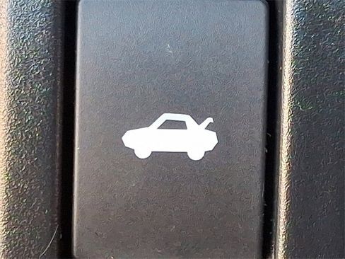 Used 2018 Subaru Legacy 2.5i Premium w/ Moonroof Package image 24