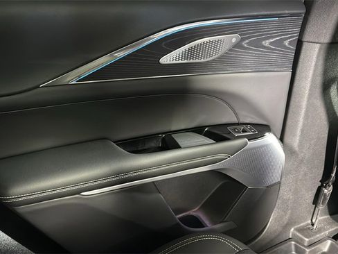 Used 2024 Cadillac Lyriq Luxury w/ LPO, Floor Liner Package image 32