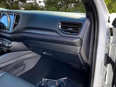 Used 2023 Dodge Durango R/T image 29