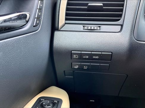 Used 2022 Lexus RX 350L Luxury image 35