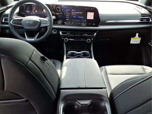 New 2026 Chevrolet Traverse LT w/ Midnight/Sport Edition image 12