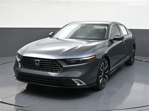 New 2025 Honda Accord Touring image 11
