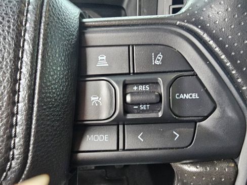 Used 2025 Toyota Tundra SR image 32