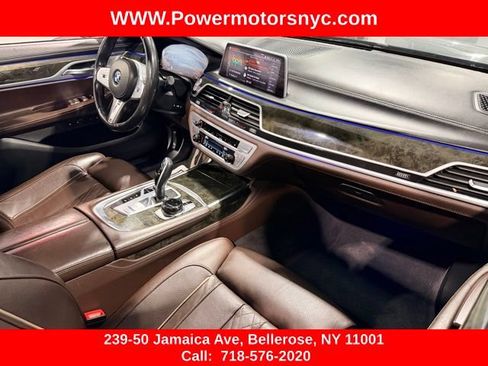 Used 2021 BMW 750i xDrive w/ Executive Package AWD/4WD image 20