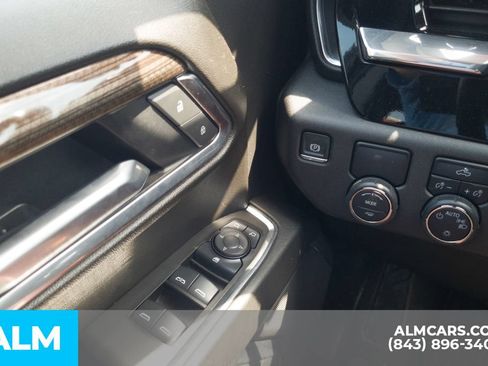 Used 2025 Chevrolet Silverado 1500 LT RWD image 12