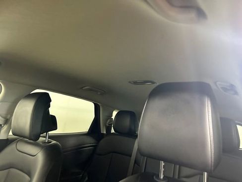 Used 2023 Kia Sportage EX AWD/4WD image 11