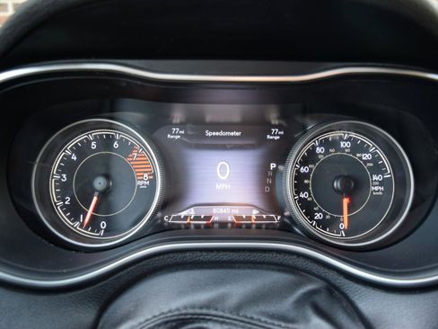 Used 2019 Jeep Cherokee Trailhawk w/ Comfort/Convenience Group AWD/4WD image 23