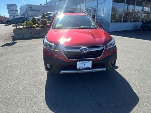 Used 2020 Subaru Outback Limited AWD/4WD image 2