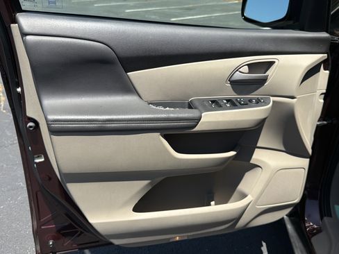Used 2011 Honda Odyssey EX-L image 17