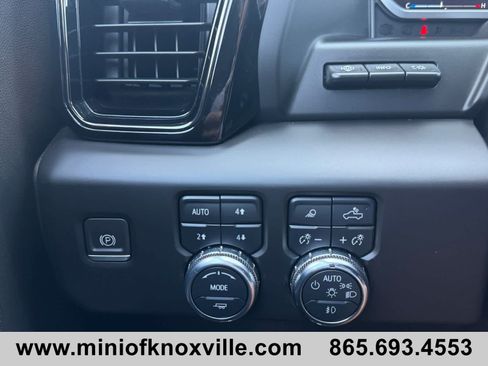 Used 2023 GMC Sierra 1500 AT4 w/ Technology Package AWD/4WD image 26