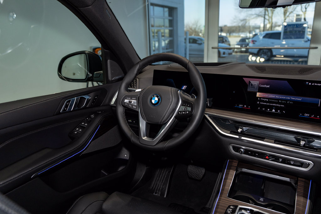 Used 2026 BMW X5 xDrive50e AWD/4WD image 6