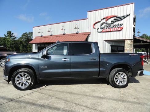 Used 2020 Chevrolet Silverado 1500 LTZ w/ LTZ Texas Edition AWD/4WD image 3