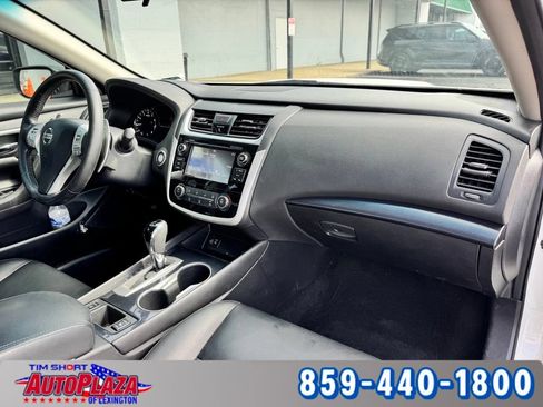Used 2018 Nissan Altima 2.5 SR w/ SR Midnight Edition FWD image 27