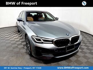 Used 2023 BMW 540i xDrive w/ Premium Package AWD/4WD video 1