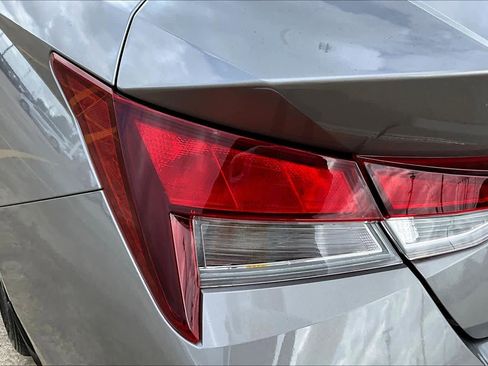 Used 2024 Hyundai Elantra SEL image 29