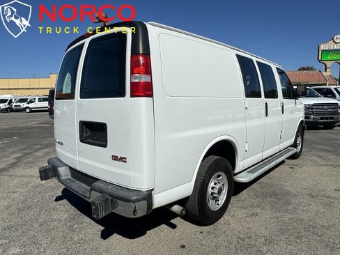 Used 2023 GMC Savana 2500 w/ Driver Convenience Package image 11