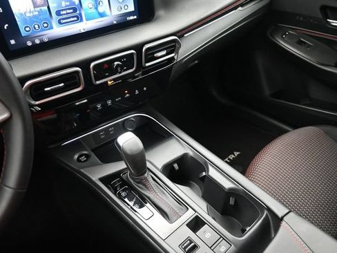 Used 2026 Nissan Sentra SR w/ Floor Mat Package FWD image 9