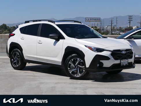 Used 2024 Subaru Crosstrek 2.0i Premium AWD/4WD image 1