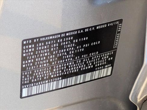 Used 2019 Volkswagen Tiguan SE image 25