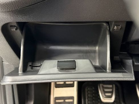 Used 2018 Volkswagen GTI 4-Door FWD image 32