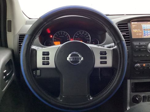 Used 2011 Nissan Pathfinder SV AWD/4WD image 12