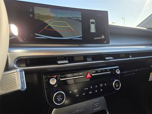 New 2026 Hyundai Ioniq 9 SE image 18