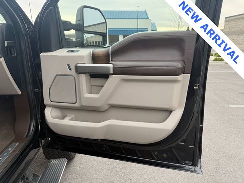 Used 2018 Ford F250 Platinum w/ Platinum Ultimate Package image 24