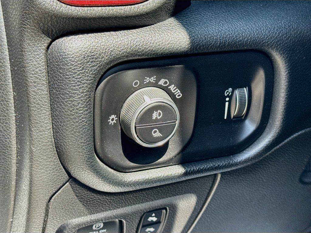 Used 2021 RAM 1500 Rebel w/ Rebel Level 2 Equipment Group AWD/4WD image 10