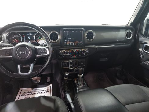 Used 2023 Jeep Wrangler Unlimited Sahara w/ LED Lighting Group AWD/4WD image 9