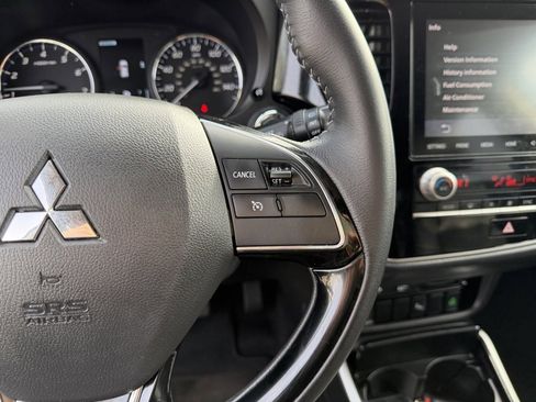 Used 2020 Mitsubishi Outlander SEL image 18