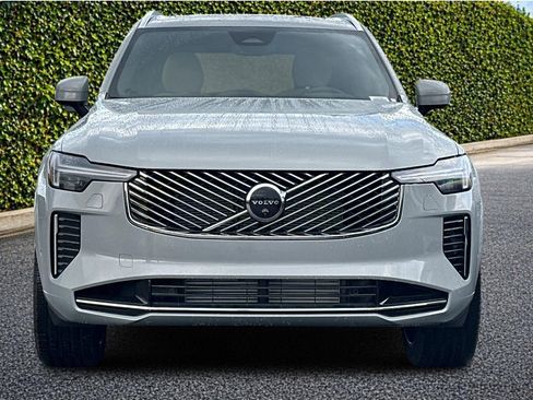 New 2026 Volvo XC90 T8 Plus w/ Protection Package Premier AWD/4WD image 9