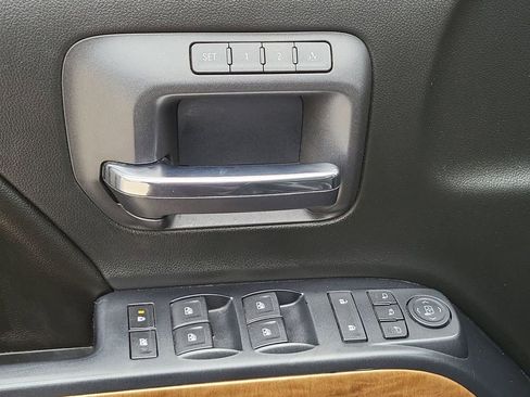 Used 2017 Chevrolet Silverado 1500 LTZ w/ Texas Edition image 23