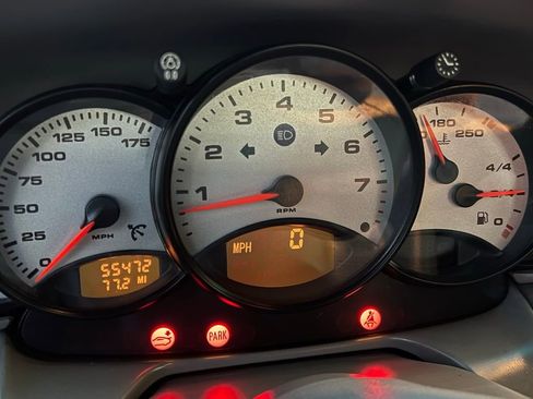 Used 2000 Porsche 911 Carrera image 28