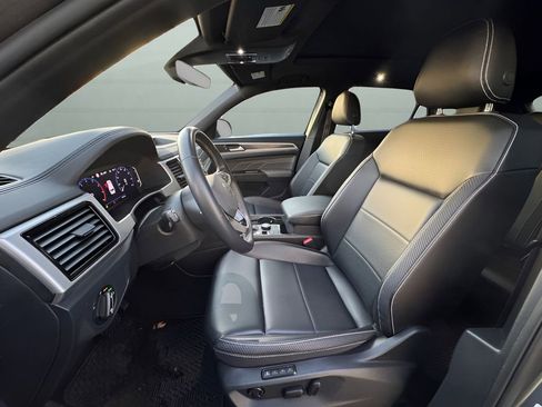 Used 2021 Volkswagen Atlas Cross Sport SEL image 10