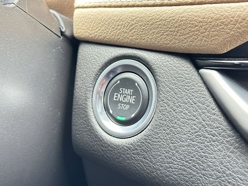 Used 2024 Cadillac XT4 Premium Luxury w/ Active Safety Package image 31