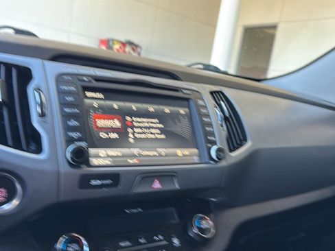 Used 2015 Kia Sportage SX image 18