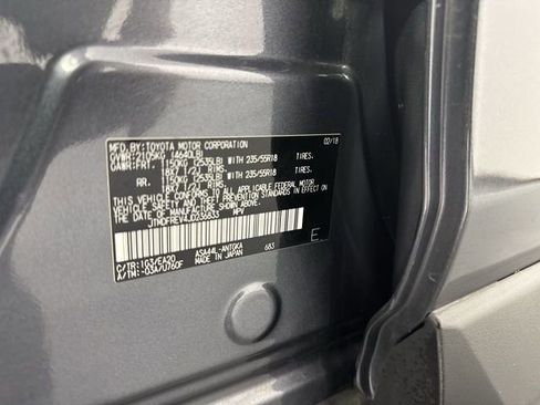 Used 2018 Toyota RAV4 Limited w/ All Weather Liner Package AWD/4WD image 37