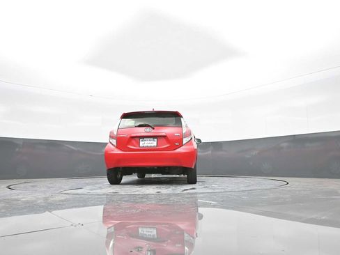 Used 2015 Toyota Prius C Three image 34