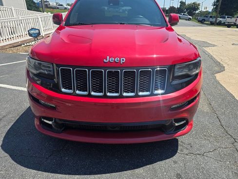Used 2014 Jeep Grand Cherokee SRT8 w/ Luxury Group II AWD/4WD image 9