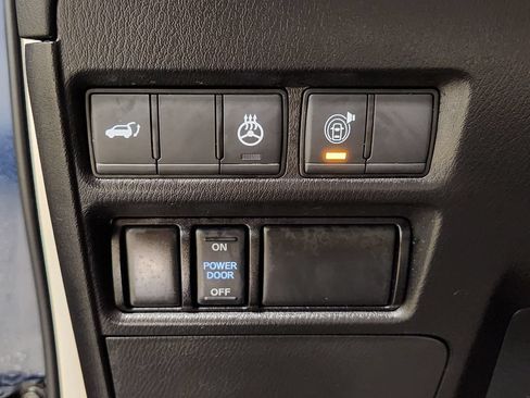 Used 2023 Nissan Armada SL w/ Captain's Chairs Package RWD image 41