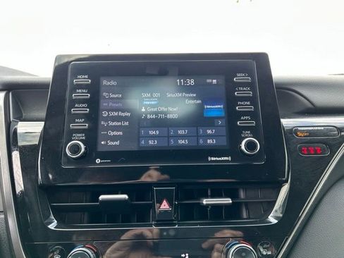 Used 2023 Toyota Camry SE FWD image 5