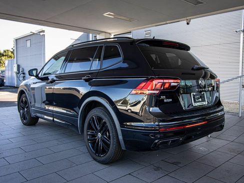 Certified 2022 Volkswagen Tiguan SE R-Line image 13