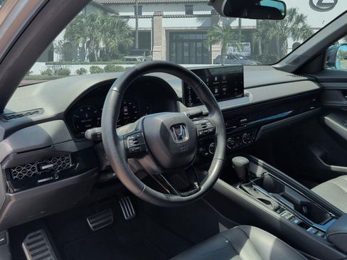 Used 2024 Honda Accord Sport image 12