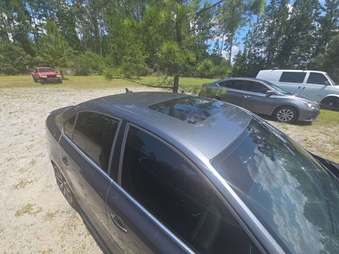 Used 2012 Volkswagen Jetta GLI FWD image 10