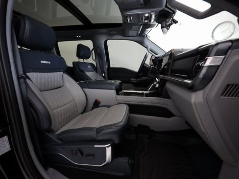 Used 2023 Ford F450 Limited w/ FX4 Off-Road Package image 12