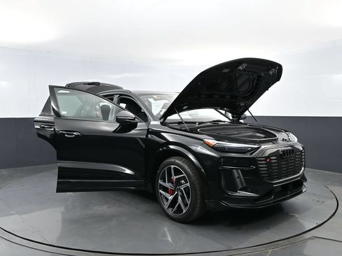 New 2027 Audi SQ6 e-tron Premium Plus AWD/4WD image 27
