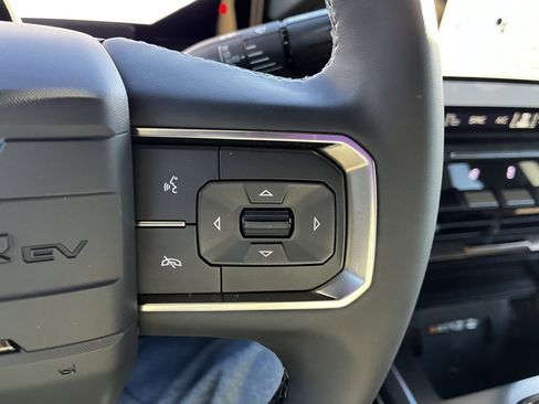 New 2025 GMC Hummer EV 3X image 12