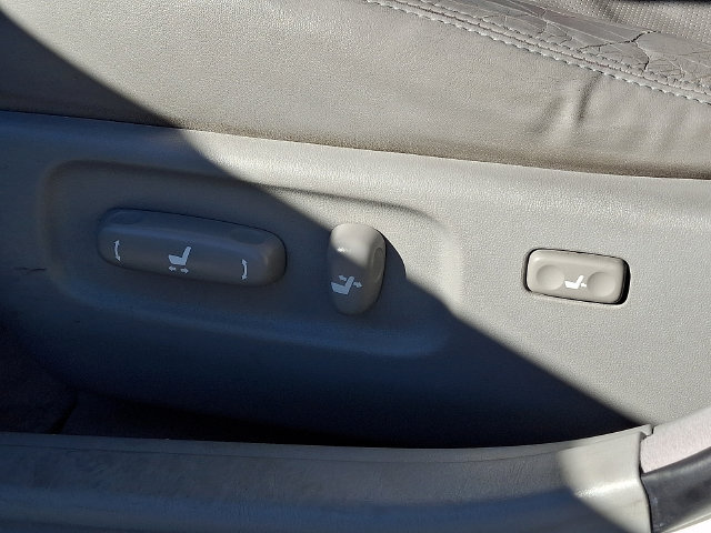 Used 2005 Lexus ES 330 FWD image 26