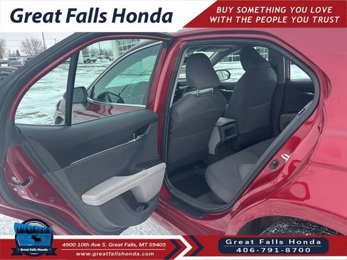 Used 2021 Toyota Camry LE image 19