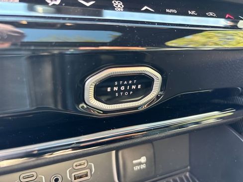New 2026 Jeep Grand Cherokee Altitude AWD/4WD image 17